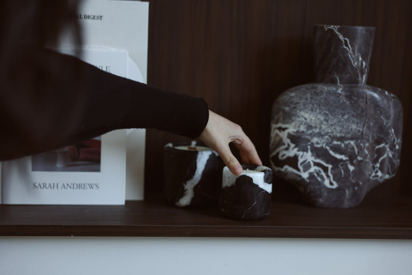 Noir Vein Marble Candle - Medium Cylinder