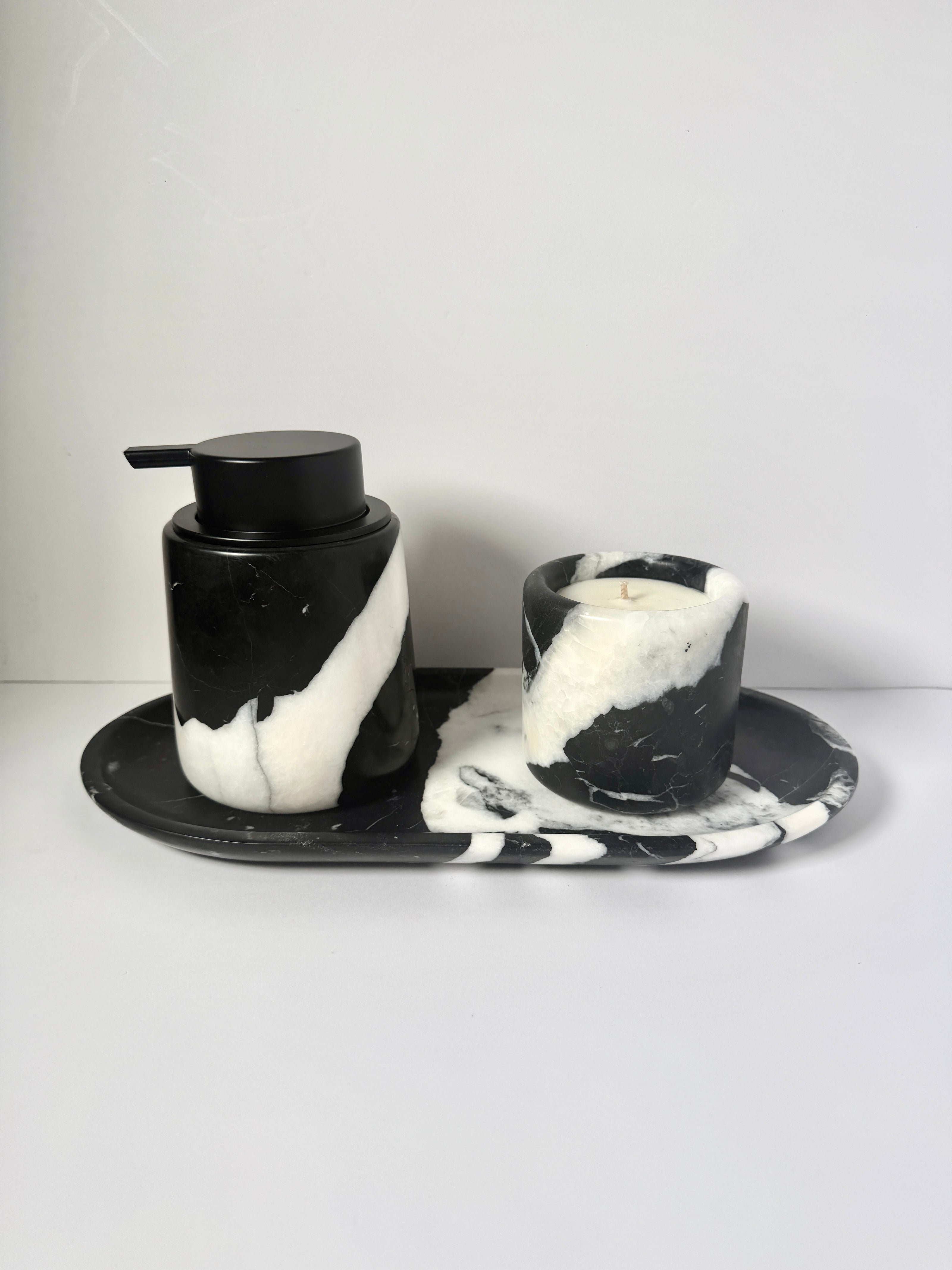 Noir Vein Marble Bathroom Set